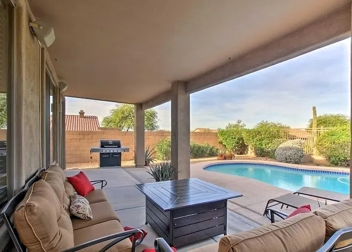 1 Mi To Golf: W/ Private Pool! Holiday home Scottsdale